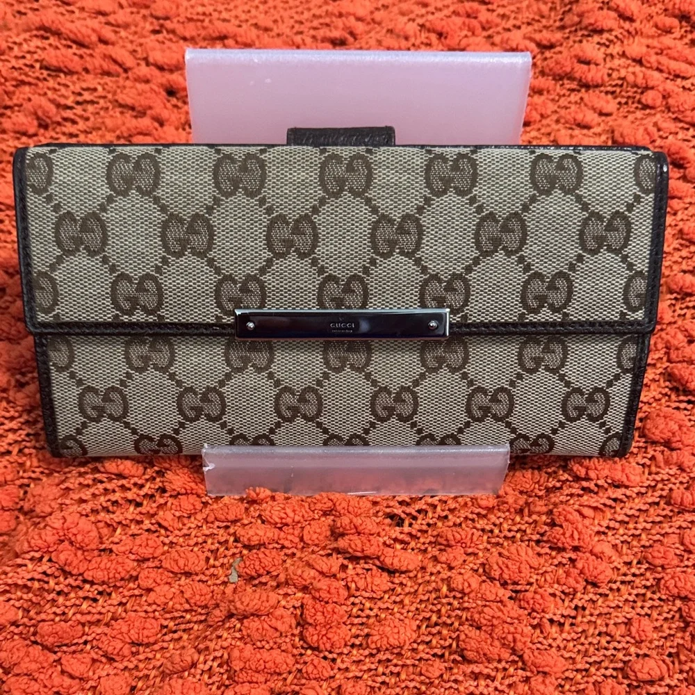 Gucci Tan and Dark Brown Monogram Wallet - Picture 1 of 10